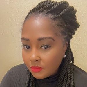 Meet your Posher, Raymona